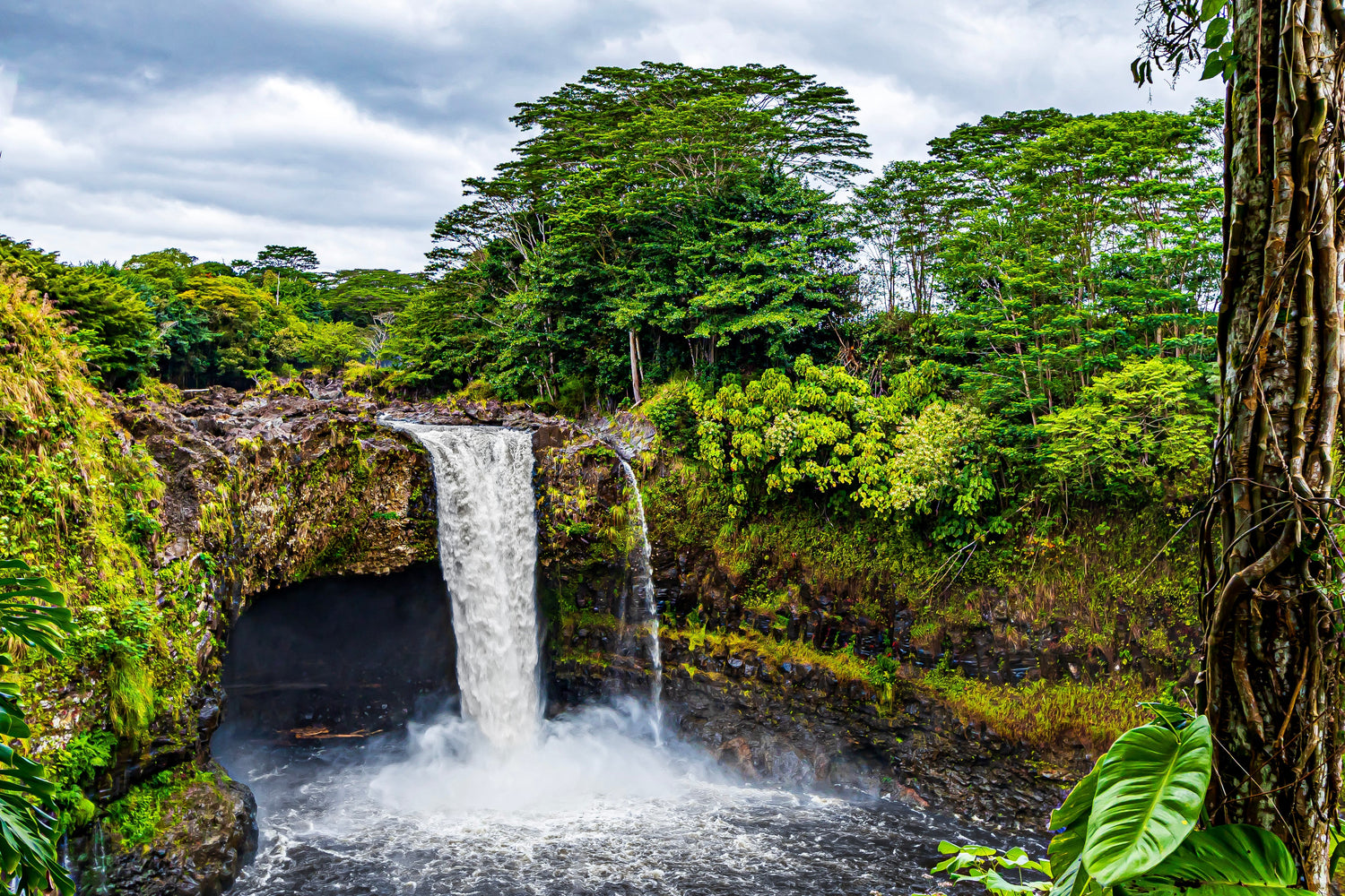 Mystic Falls & Hidden Lagoons